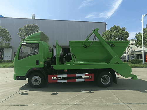 HOWO 4X2 SWING ARM GARBAGE TRUCK-4