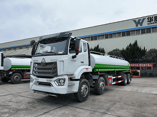 HOWO NX 8X4 WATER SPRINKLER TANK TRUCK-3